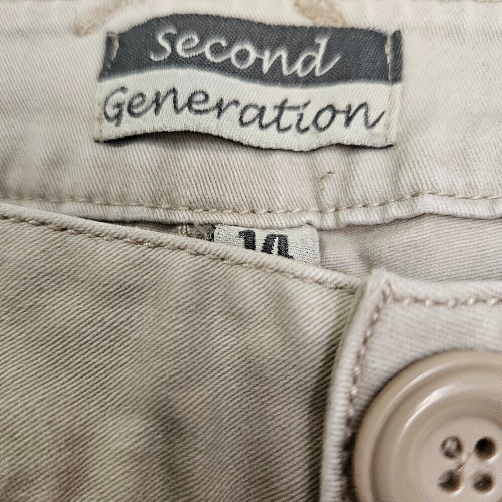 Second Generation Women's Casual High Rise Everyday Khaki Shorts Size 14 - Picture 7 of 8